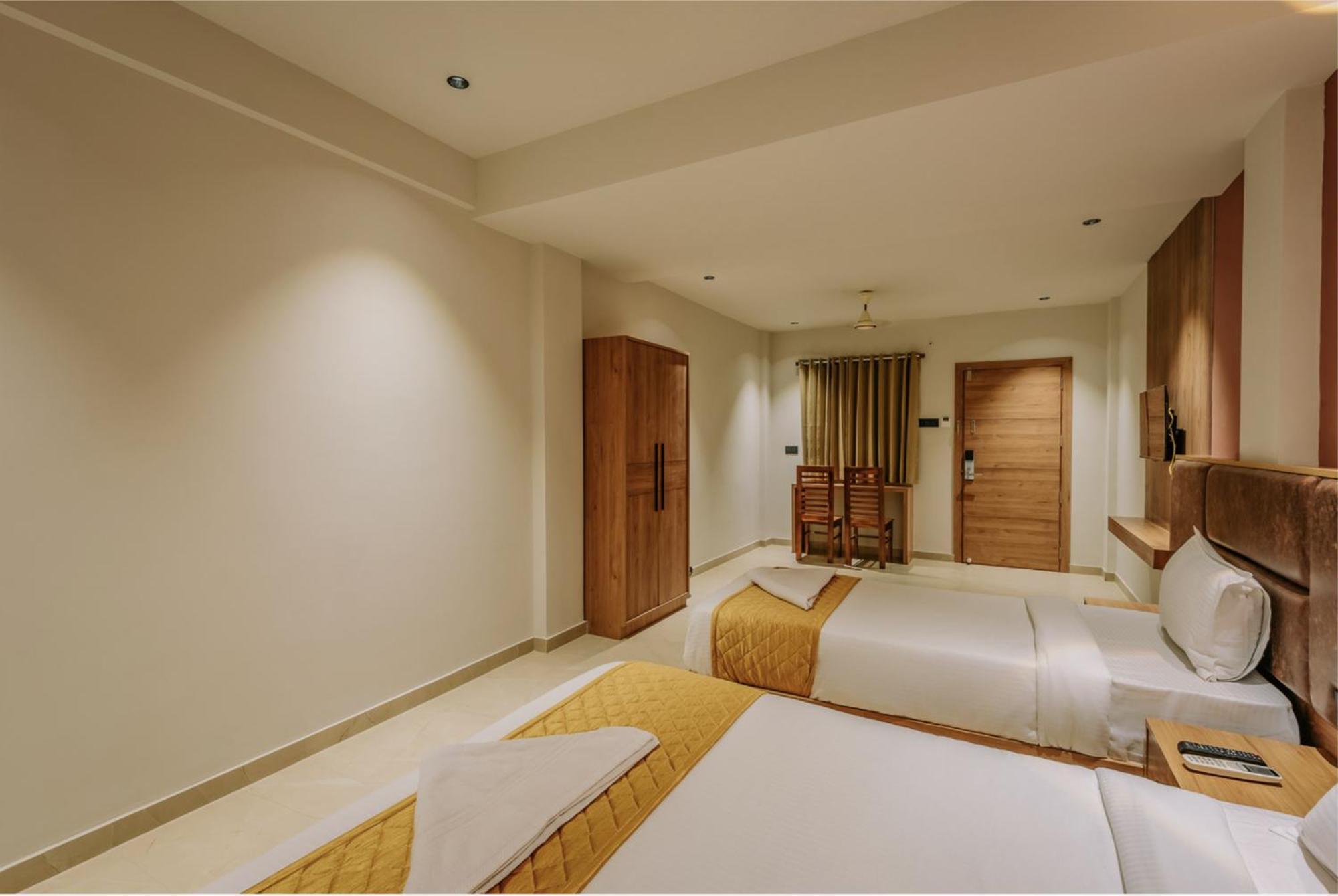 Hotel Beverly Plaza Kozhikode Exterior foto