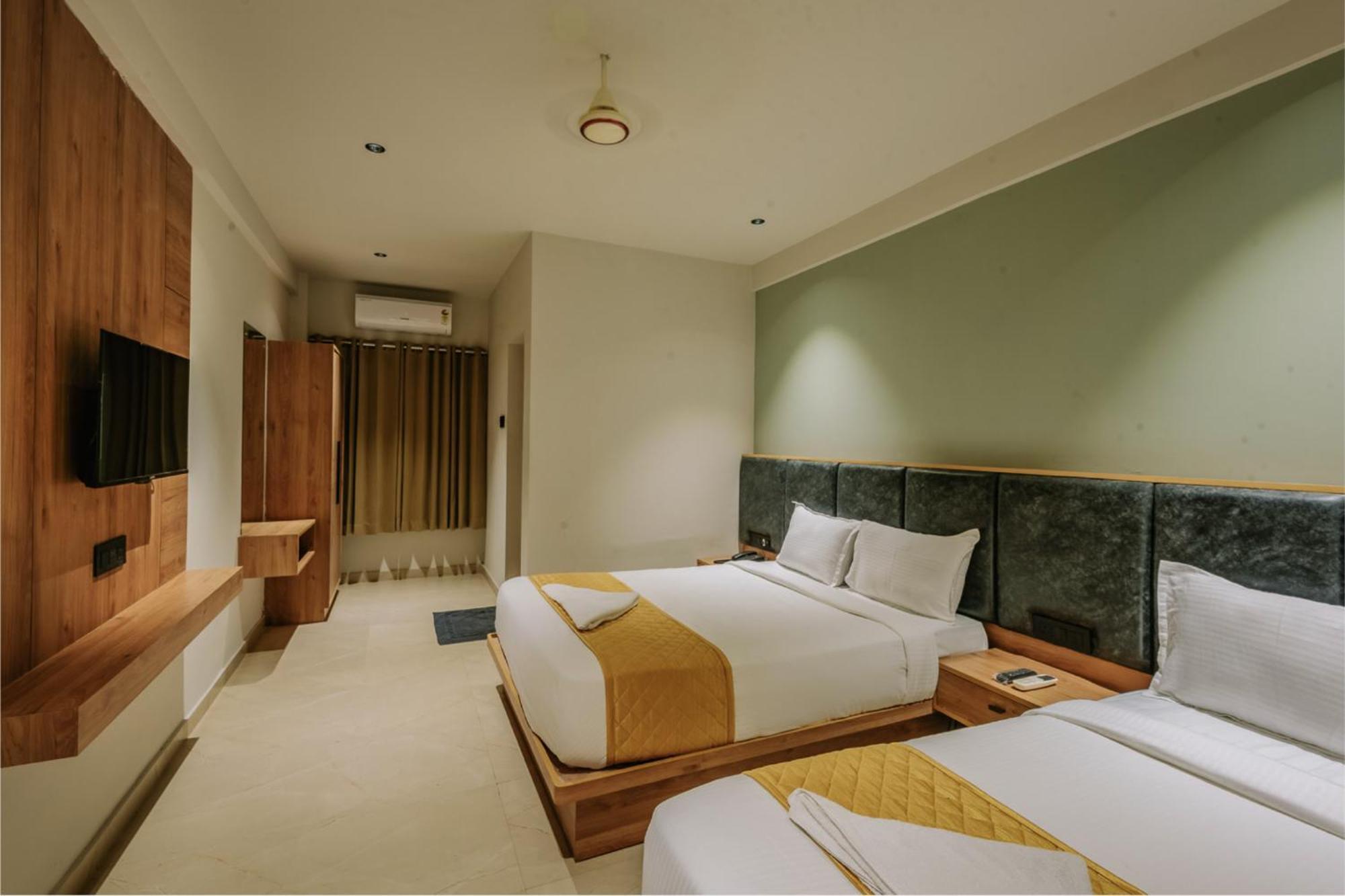 Hotel Beverly Plaza Kozhikode Exterior foto